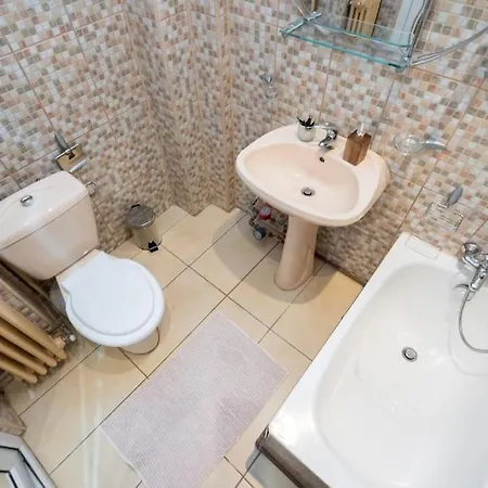 Galaxy Near Old Town * Bucarest